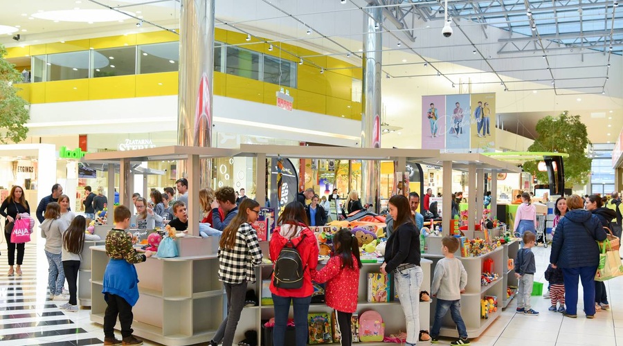 V Cityparku si lahko najmlajši na zabaven način pridobijo nove igrače (foto: FOTO: promocijski material)