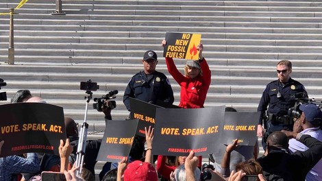 81-letna Jane Fonda aretirana zaradi udeležbe na protestu