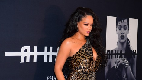 Rihanna presenetila sledilce: Objavila je sliko, na kateri je brez trohice šminke!