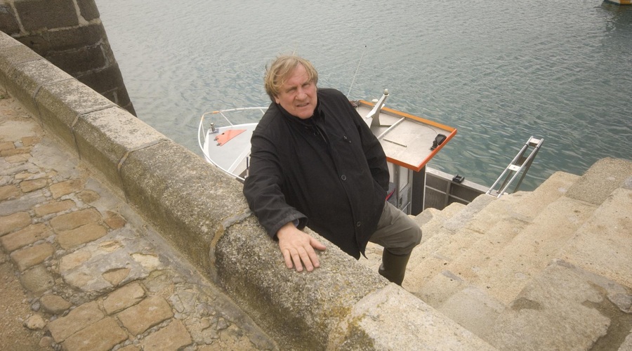 Gerard navdušuje v kuharski oddaji Bon Apetit, kjer veliko tudi potuje. (foto: Foto: Apd Bretagne Gd Port © Nicolas)