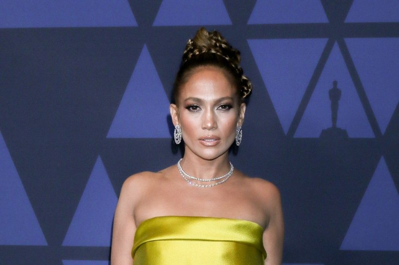 Jennifer Lopez ni navdušila z izbiro obleke, kar se le redko zgodi (foto: Profimedia)