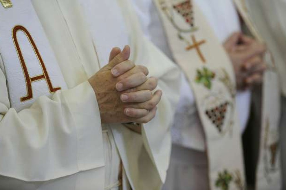 Na Hrvaškem se zmanjšuje število vernikov, ki hodijo k maši (foto: STA)