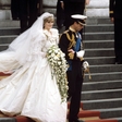 11 dejstev o poročni obleki princese Diane