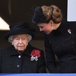 Kraljica Elizabeta II ima zdaj čisto drugačen odnos do Kate Middleton