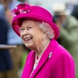 Neverjetno, kraljica Elizabeta pri 93 letih še vedno jaha