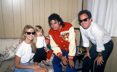 Michael Jackson je bil dober prijatelj takrat še srečne družinice. Par na sliki s hčerko Alexo Rax, rojeno leta 1985.