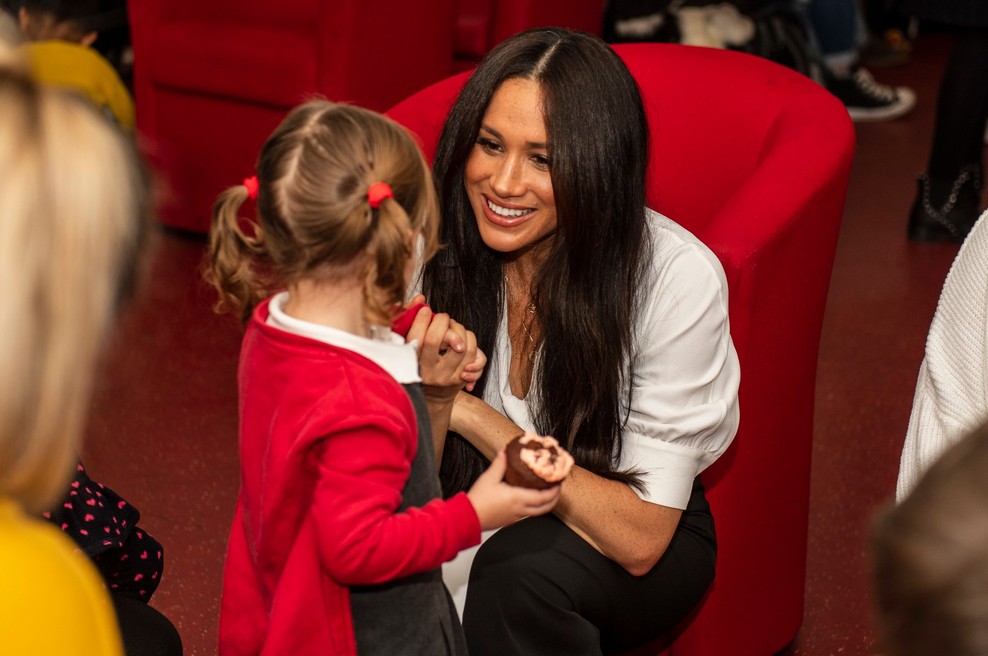 Meghan je na ljubek način pokazala svojo ljubezen do princa Harryja in malega princa Archieja (foto: Profimedia)