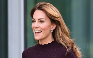 Praznična obleka Kate Middleton, ki je prava modna kombinacija za vse dni v decembru