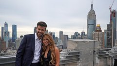 Shakira in Gerard Pique.