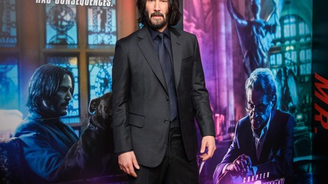 Keanu Reeves presenetil z drastično spremembo, zdaj je videti neverjetno mladostno, poglejte si ga