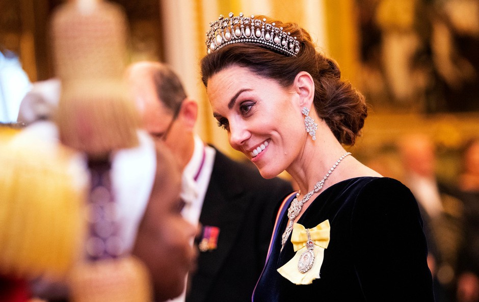 Kate Middleton se je s to čudovito tiaro znova poklonila princesi Diani (foto: Profimedia)