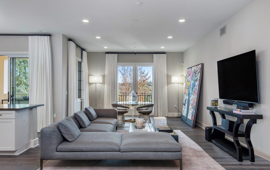 Oglejte si slike luksuznega stanovanja, ki ga prodaja Kris Jenner