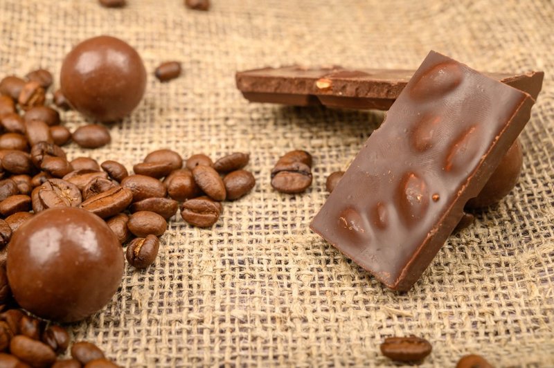 Naredite si čokolado kar doma: Potrebujete samo 3 sestavine! (foto: Profimedia)