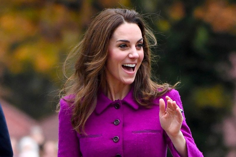 Krilo Kate Middleton, ki je v hipu postalo modni hit (foto: Profimedia)