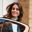 Moder plašč Kate Middleton verjetno zmagovalec letošnje zime