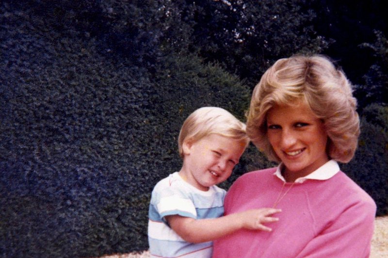 Na dan je prišlo, kako je princesa Diana ljubkovalno klicala princa Williama (foto: Profimedia)