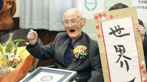 Najstarejši moški na svetu je 112-letni Japonec Chitestu Watanabe