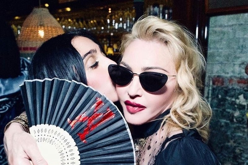 Madonna z novo nepremičnino: Kupila hišo od The Weeknda, poglejte si to razkošje! (foto: Profimedia)