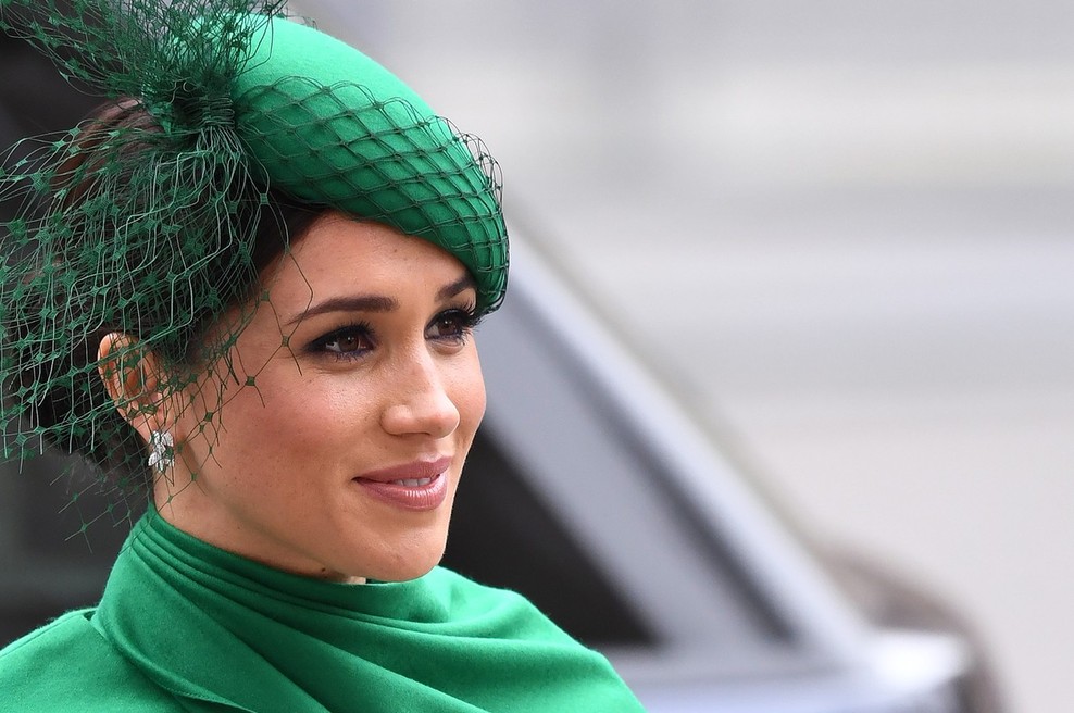 Strastno objel Meghan Markle in se hitro opravičil princu Harryju (foto: Profimedia)
