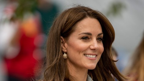 Kate Middleton ujeli v supermarketu, kjer je nakupovala s svojimi otroki