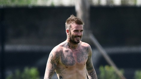 David Beckham pokazal, da ima še vedno izklesano telo