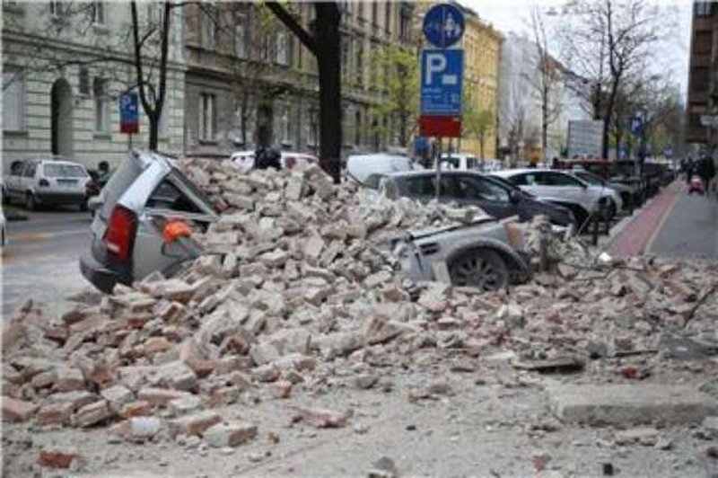 Potres blizu Zagreba, ki smo ga čutili tudi v Sloveniji (foto: STA/Hina)