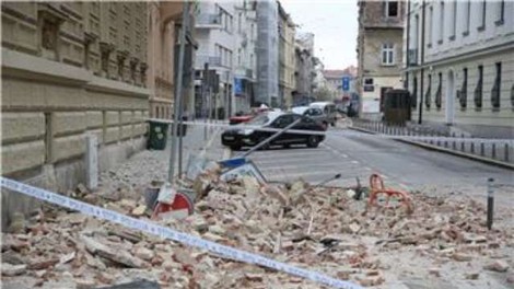 Zagreb: Po potresu 15-letnica v kritičnem stanju, več poškodovanih