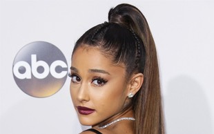 Ariana Grande se je opogumila in v samoizolaciji pokazala svoje naravne lase!