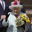 Kraljica Elizabeta II. v samoizolaciji najbolj pogreša jahanje