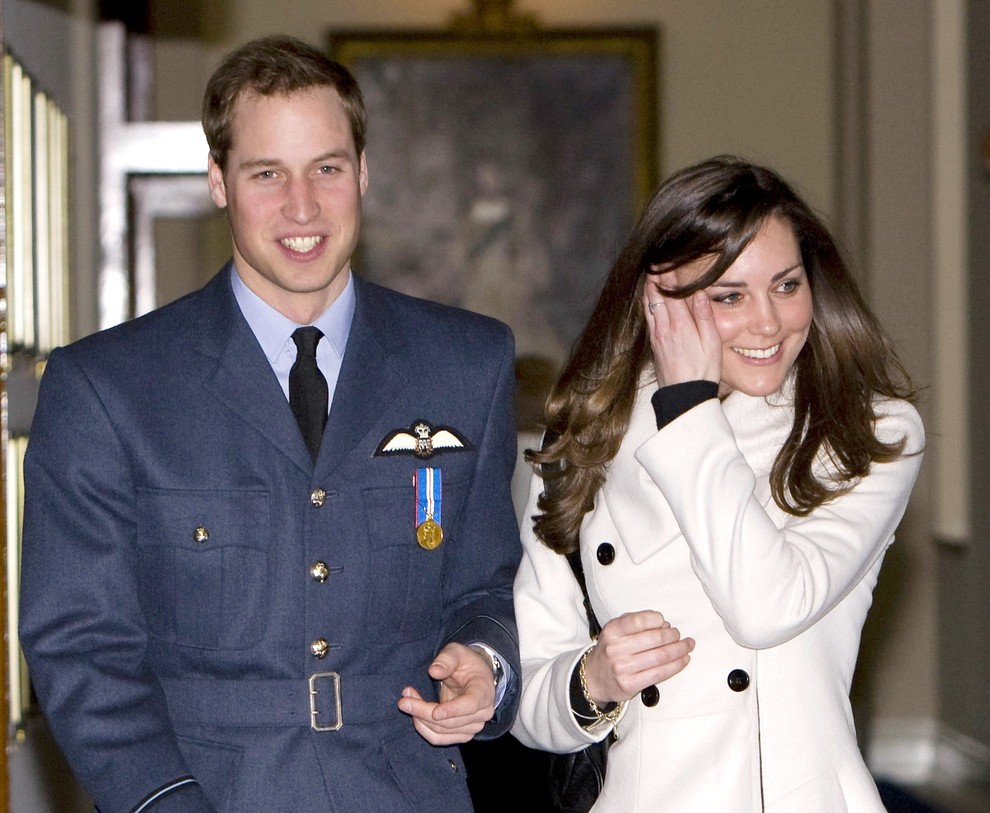 Kate s princem Williamom, ko je diplomiral na Central Flying School v Lincolnshiru.