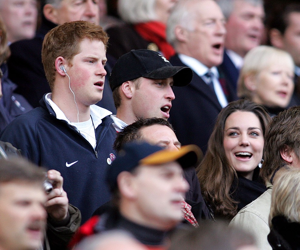 Kate, princ William in princ Harry na ragbi tekmi.