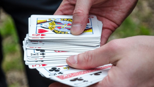 Vedeževanje s pomočjo igralnih kart: Poglejte, kako lahko to veščino osvojite tudi vi! (foto: Profimedia)