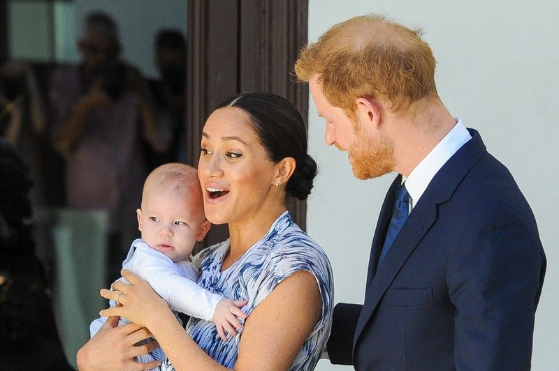Izvedelo se je, zakaj sta princ Harry in Meghan Markle prikrivala podrobnosti o rojstvu malega Archieja (foto: Profimedia)