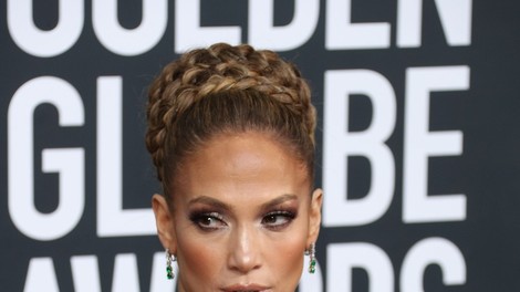 Jennifer Lopez osupnila v usnjenih kratkih hlačah, v katerih je videti izjemno vroče!
