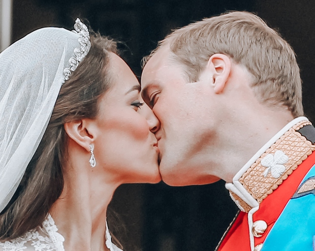 Kate Middleton in princ William sta mnogim parom velik vzgled, ko pride do družinskega življenja in ohranjanja iskrice ljubezni! In …