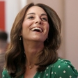 Kate Middleton tudi na video klicih ostaja prava modna ikona, poglejte si kaj nosi v času koronavirusa