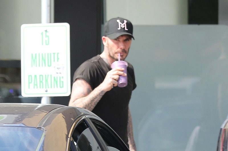 David Beckham nikamor brez kape. Ga daje plešavost? (foto: Profimedia)