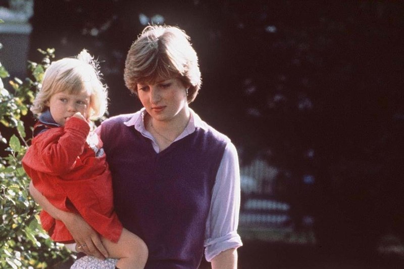 Na dan je prišlo, kako je princesa Diana z dvora nagnala varuško njenih sinov, Williama in Harryja. Vzrok? Ljubosumje! (foto: Profimedia)