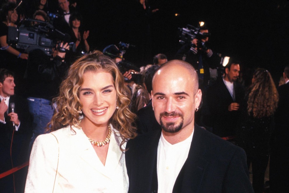 Brooke Shields in Andre Agassi.