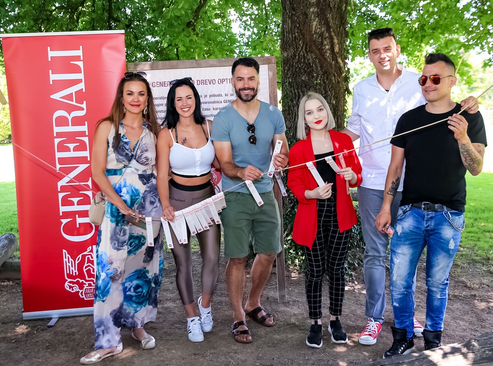 Na Generalijevem drevesu optimizma tudi misli Roka Terkaja, Rebeke Dremelj in Omarja Naberja (foto: PROMO)