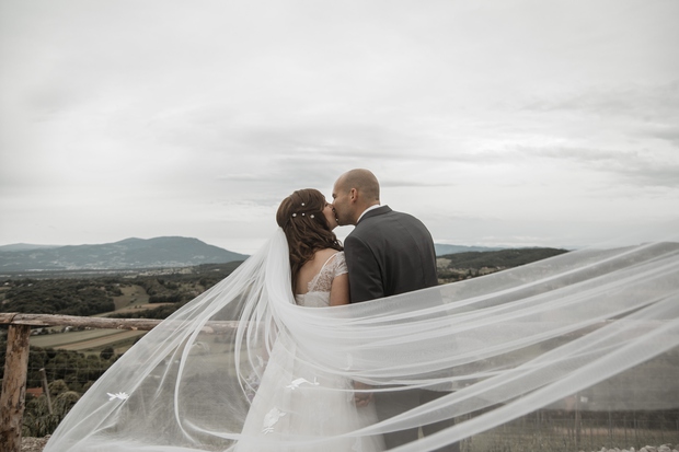 FOTO in VIDEO s poroke: par, ki se je spoznal na ona-on.com, je dahnil DA na sanjski poroki (foto: PROMO)