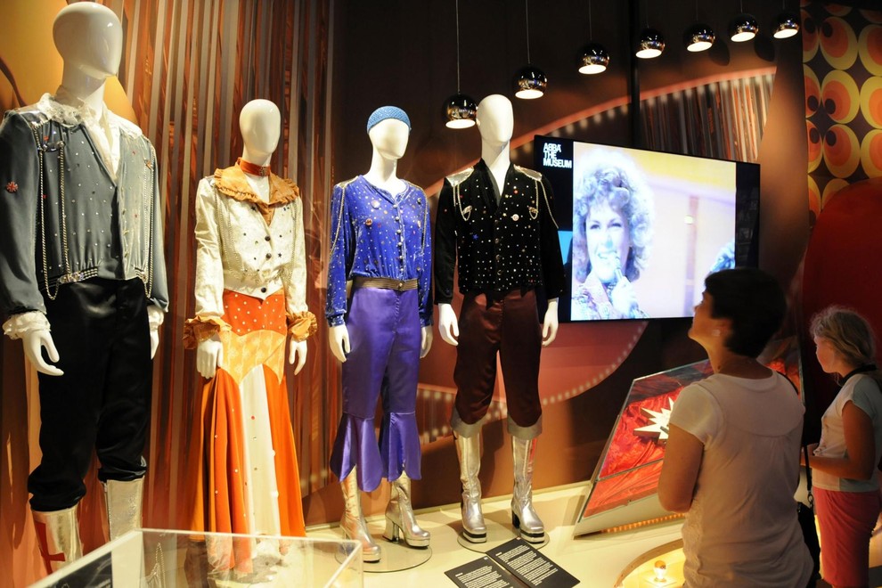 Oblačila, ki so jih imeli člani skupine na sebi med nastopom na Evroviziji leta 1974, ko so osvojili prvo mesto.