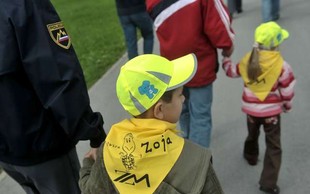 Šolsko leto v številkah: Jutri začetek šole za 191.000 učencev in 73.900 dijakov