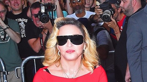 Madonna bo režirala film o svojem življenju
