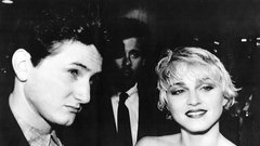 Prvič je bila Madonna poročena z igralcem Seanom Pennom.