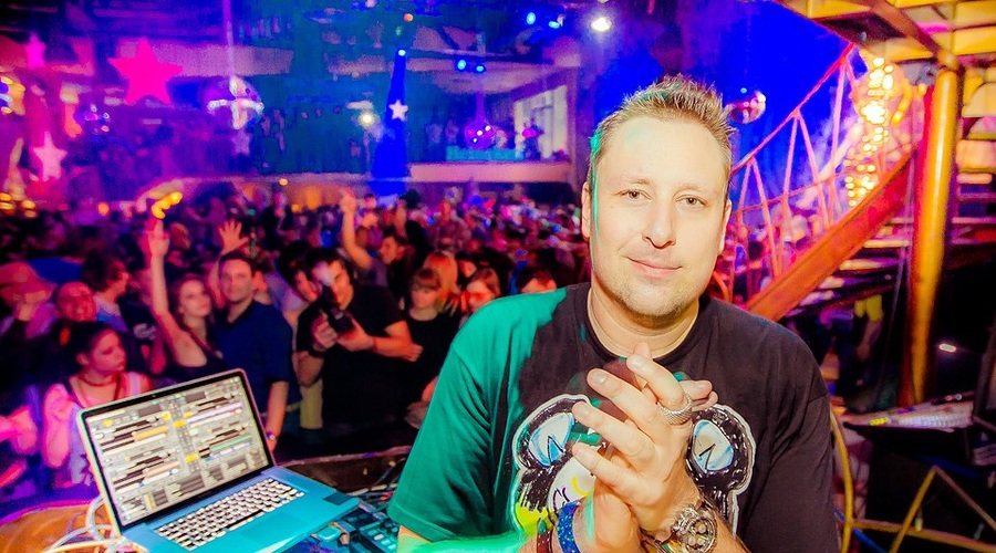 DJ UMEK domov proti Šiški kar tekel (foto: Promocijsko gradivo)