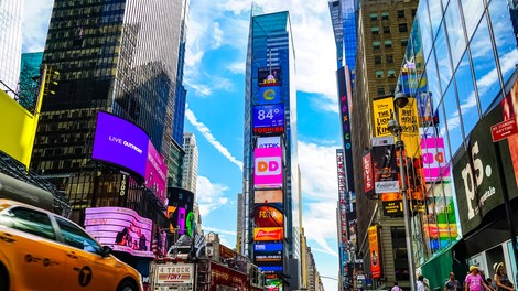 Poraba tujih turistov v ZDA letos za 75 odstotkov manjša, posledice najbolj čuti New York