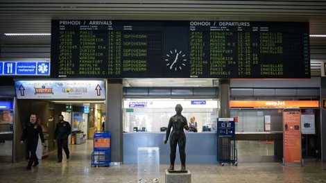 Na ljubljanskem letališču letos 80-odstoten upad števila potnikov