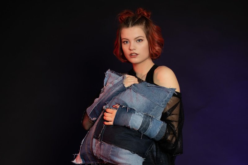 Mlada glasbenica in ustvarjalka Špela Jezovšek - Stela: "Neuresničljive sanje je bolje sanjati, kot jih loviti" (foto: Foto: Promocijsko Gradivo)