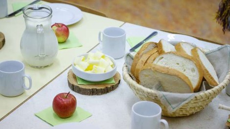 Slovenski zajtrk bodo letos zaznamovale slovenski hrani posvečene učne vsebine
